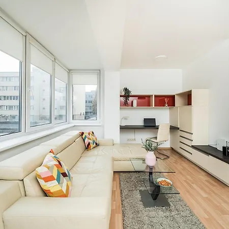 Bright Near Station/ Urban Rent