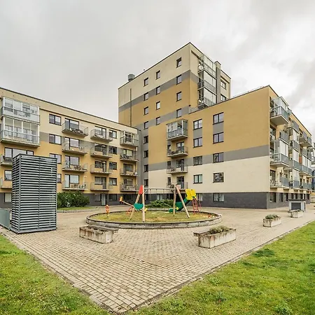 Apartment Bright Near Station/ Urban Rent