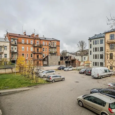 Bright Near Station/ Urban Rent Lägenhet Kaunas