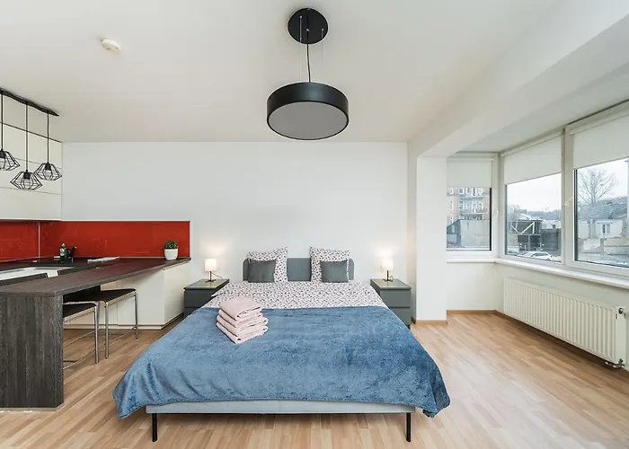 Apartament Bright Near Station/ Urban Rent