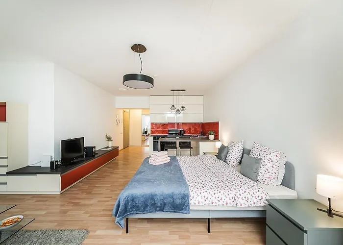 Apartament Bright Near Station/ Urban Rent Kowno